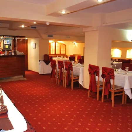 Royal Hotel