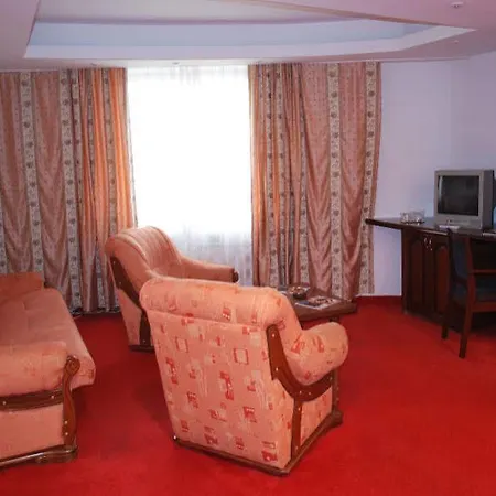Отель Royal 4*